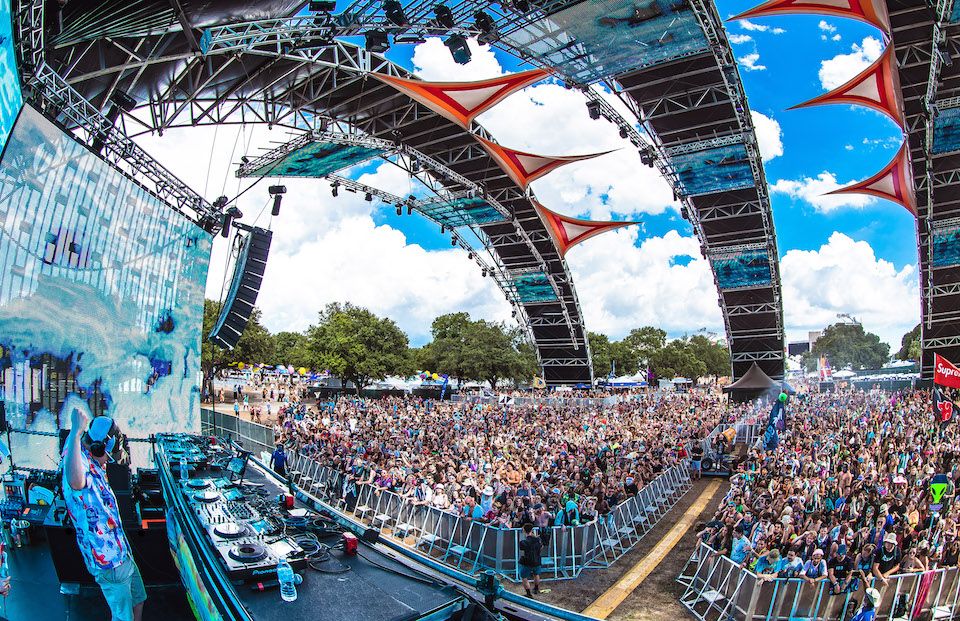 PK Sound Powers Bass-Heavy Eclipse Stage at Sunset Music Festival